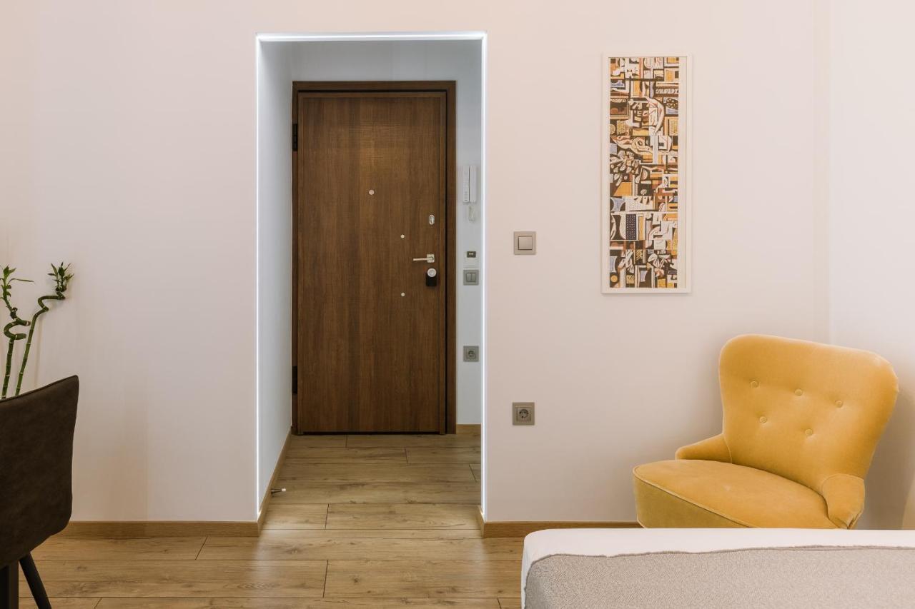 Minimal Apartment On The Shadow Of The Acropolis Athens Luaran gambar